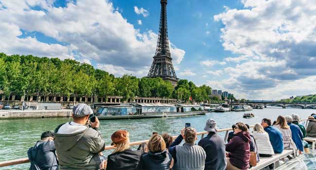 1-Hour River Seine Cruise